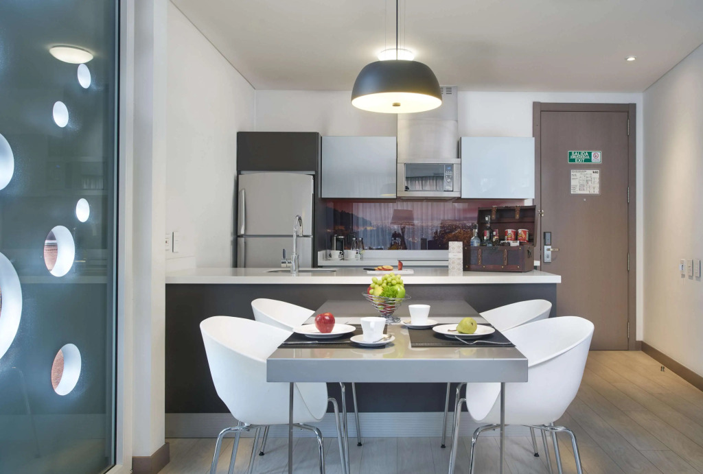 Hotel 100 Luxury Suites by Preferred