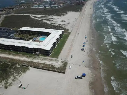 Island House Condominiums