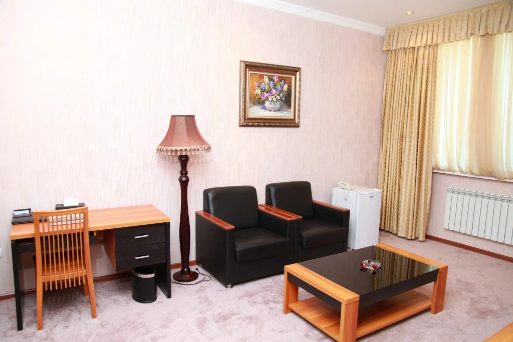 Zarafshan Grand Hotel FIEZ