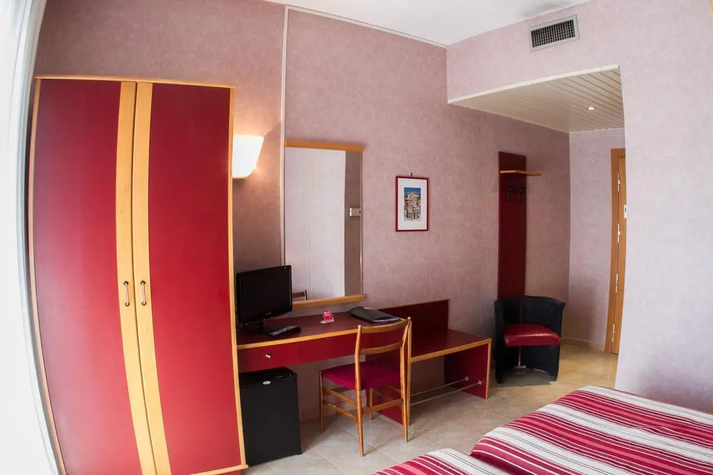 Antum Hotel
