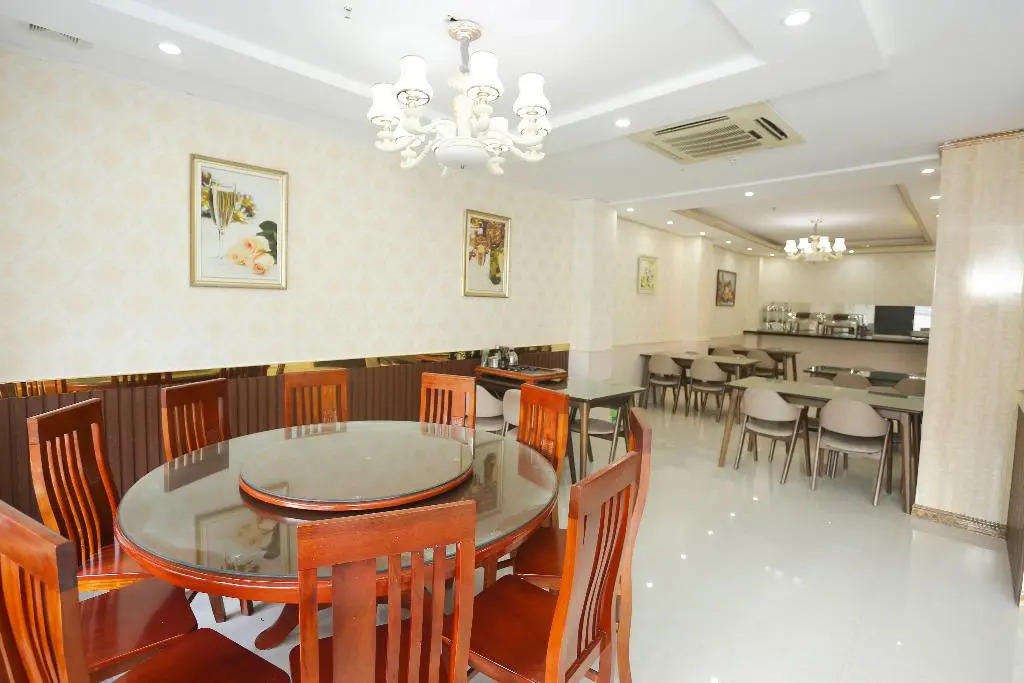 OYO 417 Sun Hotel