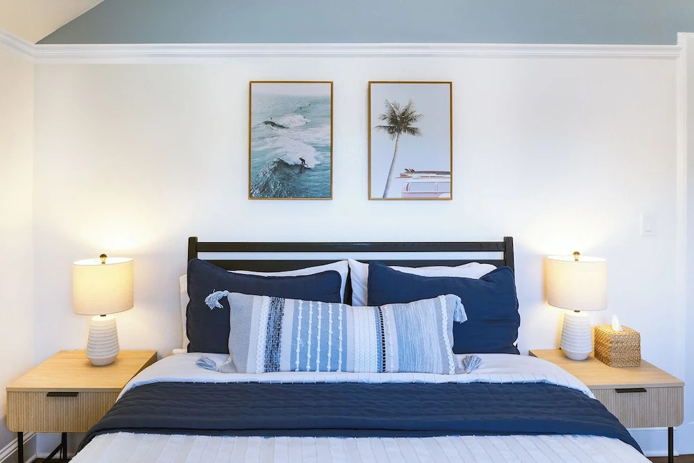 BytheSea Inn