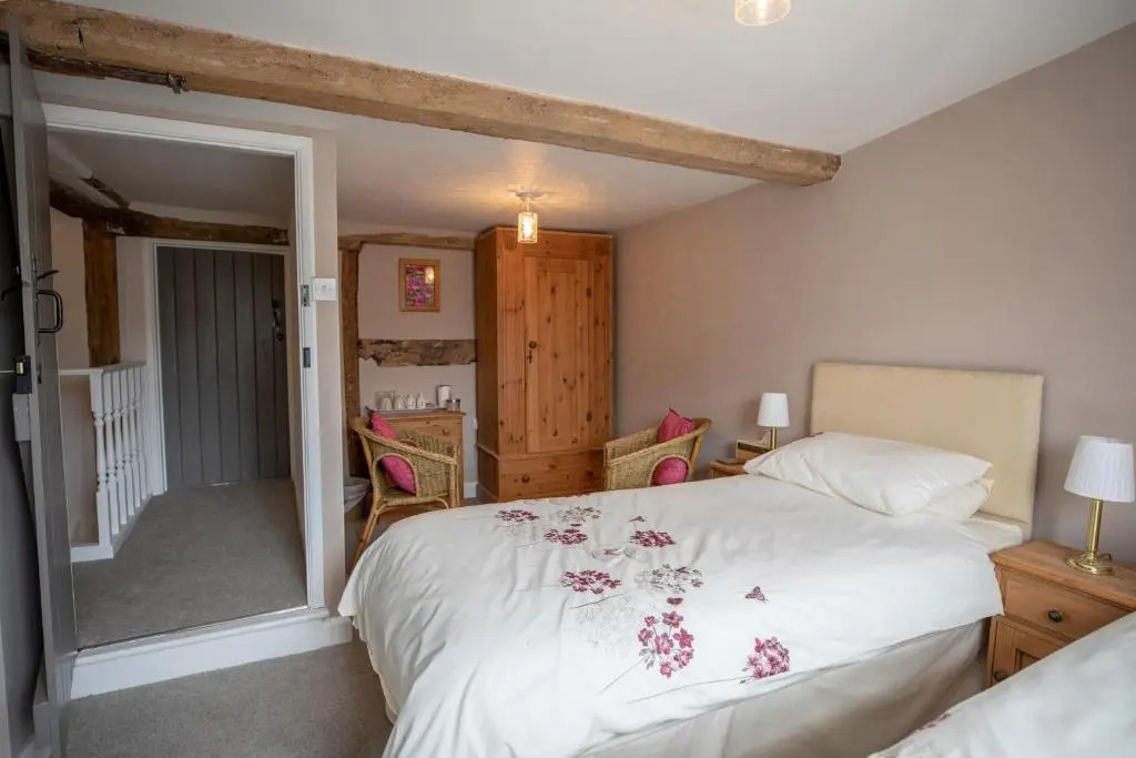 Old Beams Bed & Breakfast