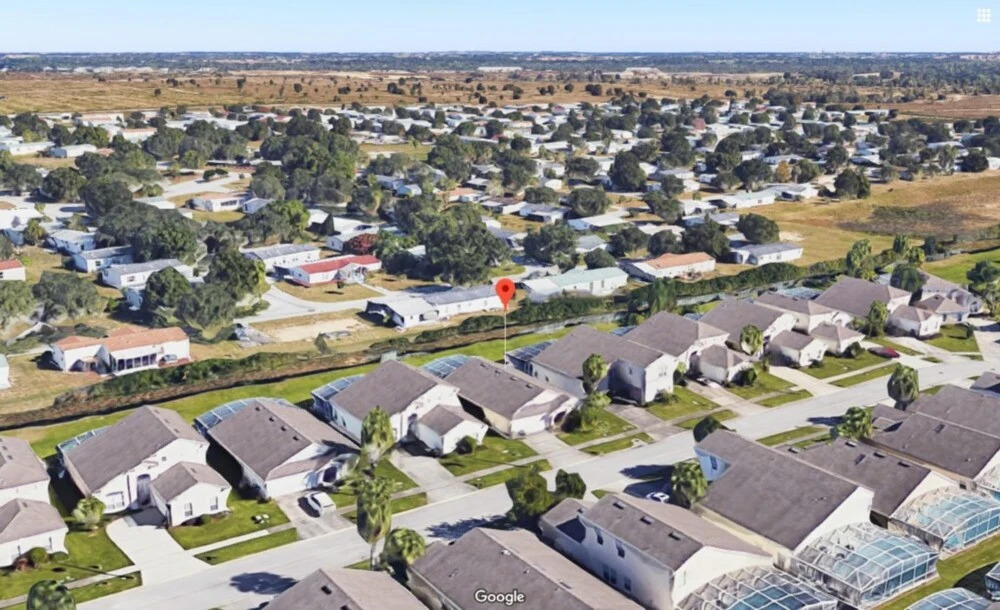 Hampton Lakes 215824