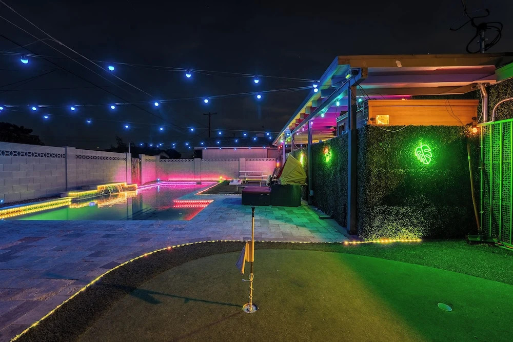 Poolside Nights & Neon Vibes! Scottsdale Escape