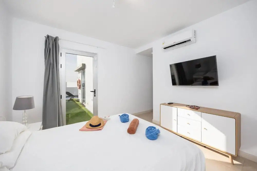 Villa Janubio With 3 Bedrooms and 2 Bathrooms