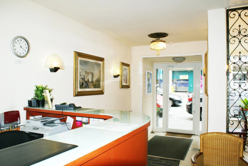 Bahn-Hotel