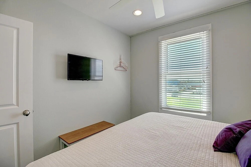 Terrace Landing #7 4 Bedroom Home by Redawning