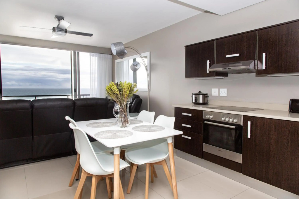 Modern Ocean View 1 Bedroom Apartment 707 Infinity