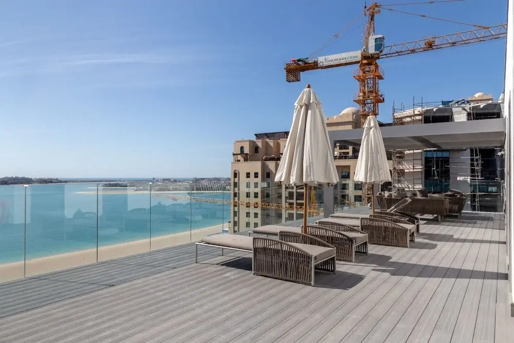 Posh & Spotless 1BR Apartment on Palm Jumeirah