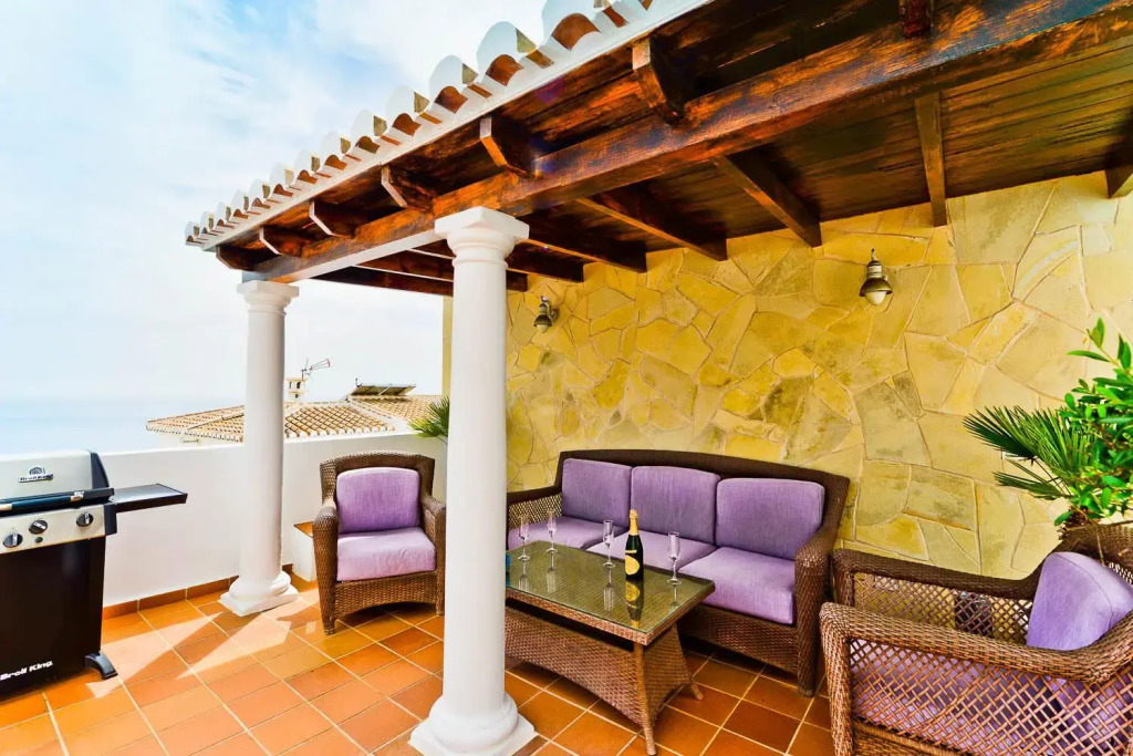 villa vistas al mar