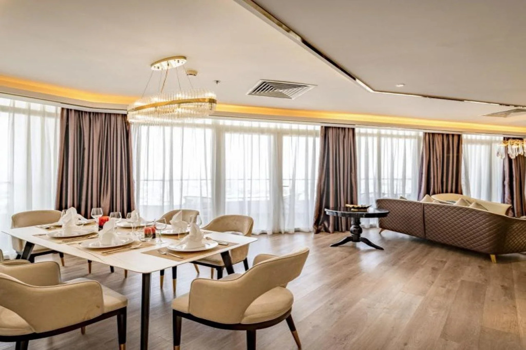 La Vela Saigon Hotel