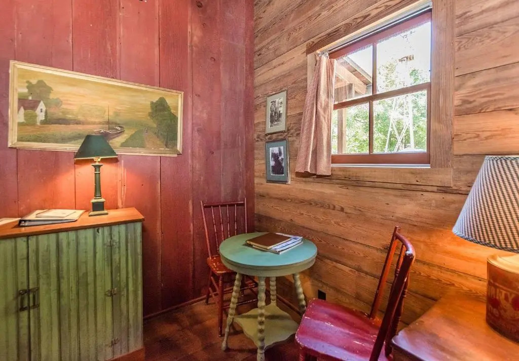 Ada's Peach Street Hideaway - Whole House
