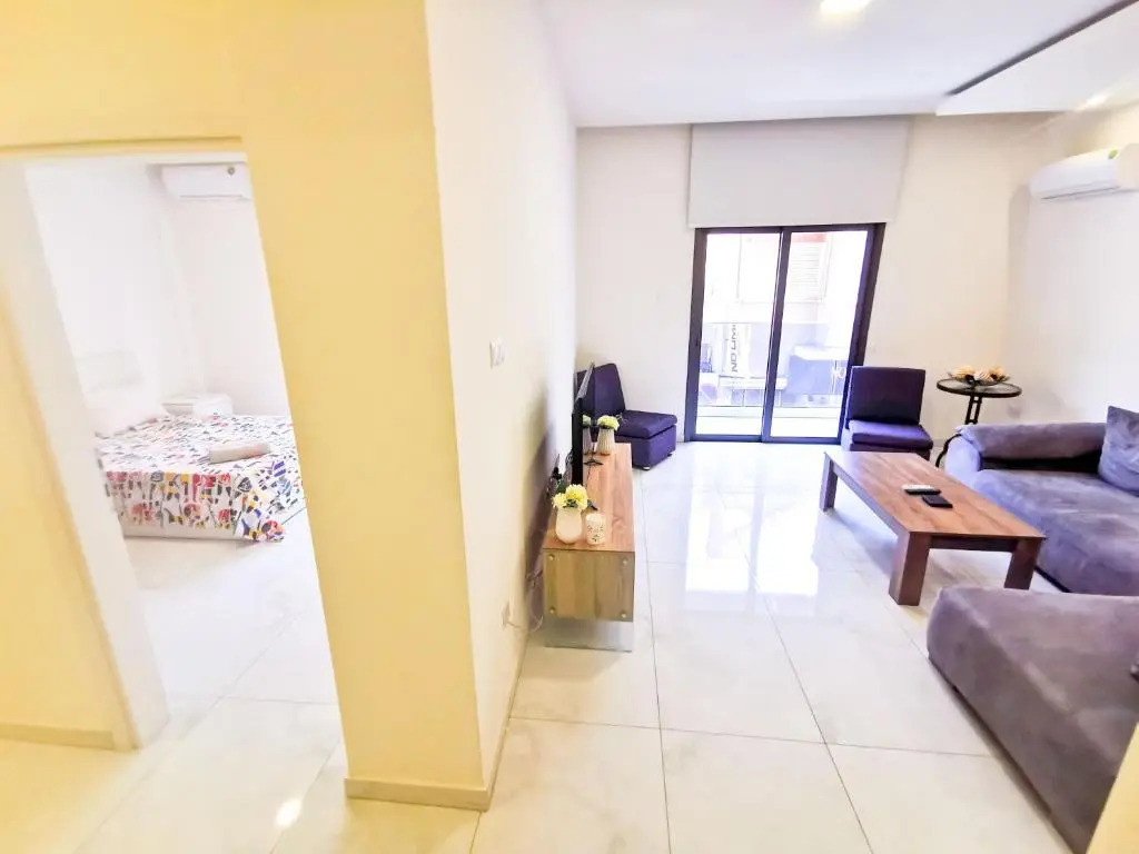 The White Pearl Apartment