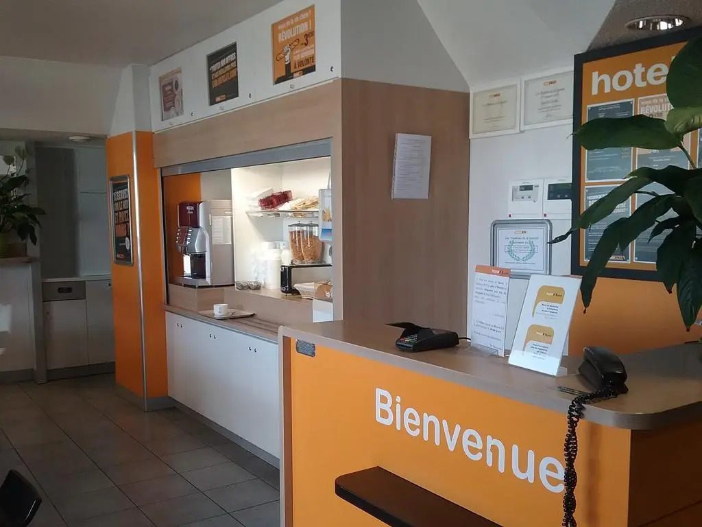 Hotelf1 Tarbes
