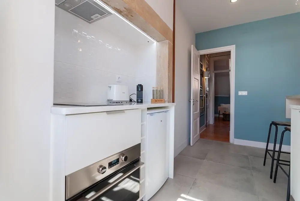 Fascinating 2 bedroom apartment with river view