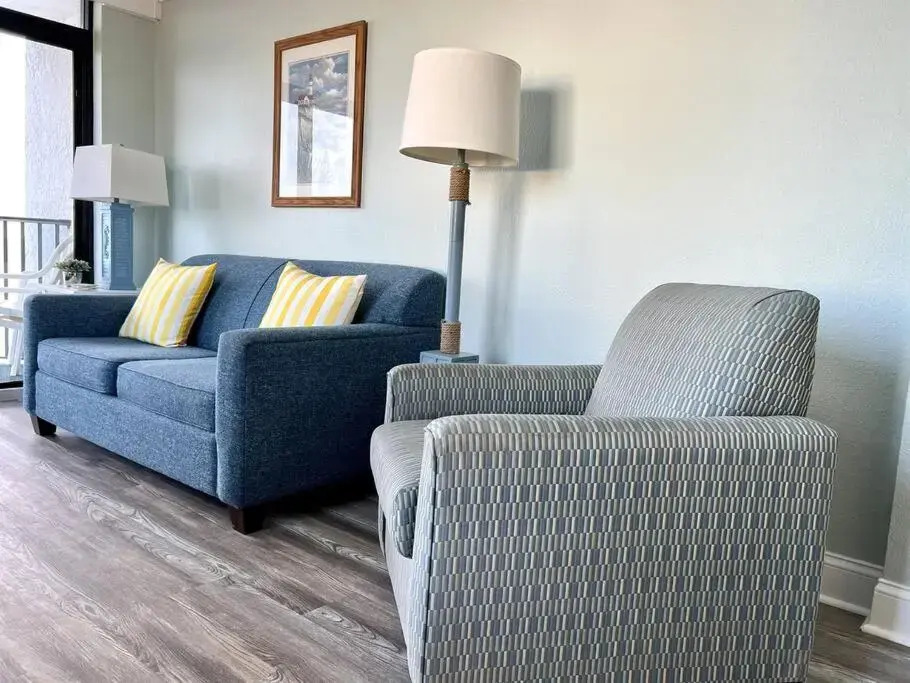 *OCEANFRONT FRESH RENO*KING Bed*Pool*Hot Tub*Approved Dogs*W54