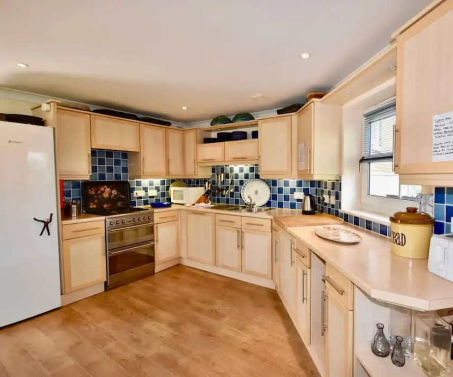 Solent Landing Bembridge Beachside Holiday Home (for 6 people)