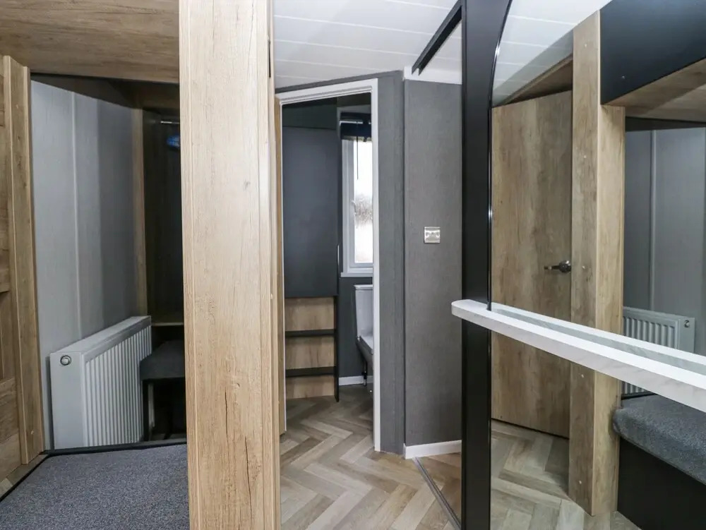 Lingy Luxury Family Pod