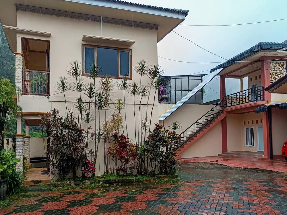 RedDoorz at Dewa Breeze Inn Near Paralayang