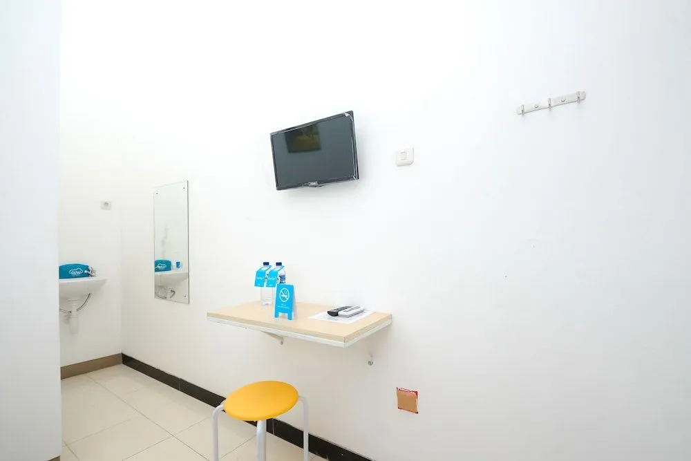 Airy Eco Miroto Seteran Serut Semarang