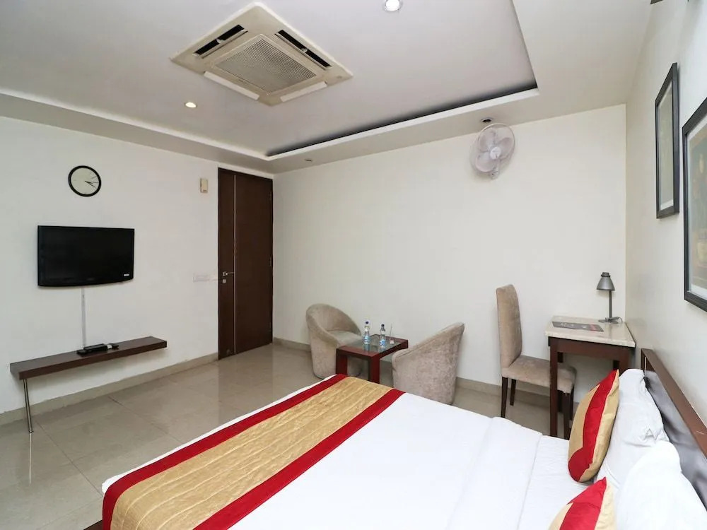OYO 15503 Corporate House