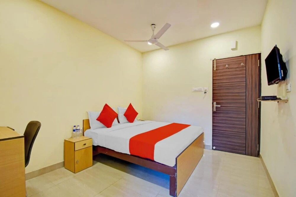 Goroomgo Elite Inn Ultadanga Kolkata