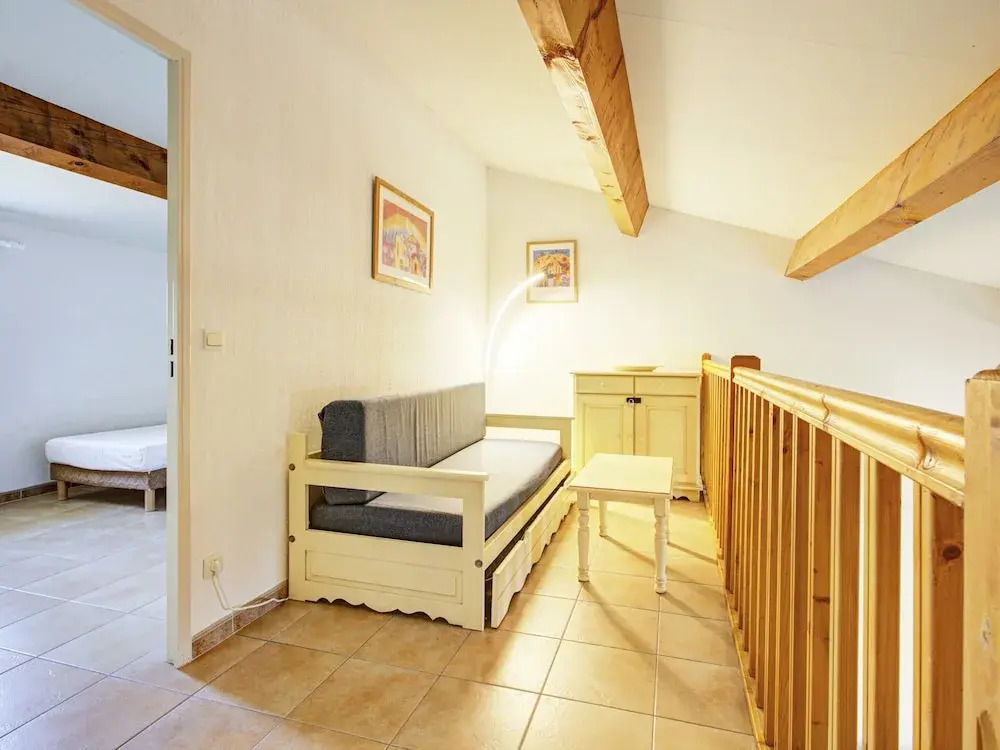 Villa With Heated Pool and Private Garden