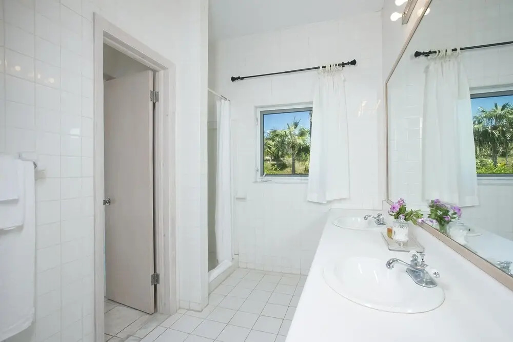 La Bougainvillea Estate 12 Bedroom Duplex