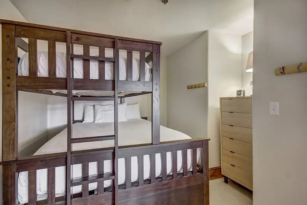 1BR Plus Den, Heart of Beaver Creek Village