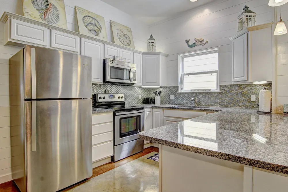 Gone Coastal - 3 Br Condo