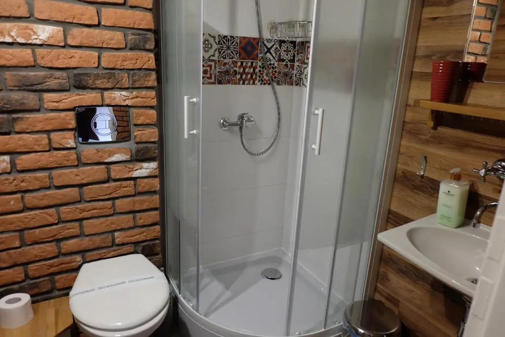 Willa Pod Aniołem - Pokoje Gościnne & Apartamenty z widokiem na góry
