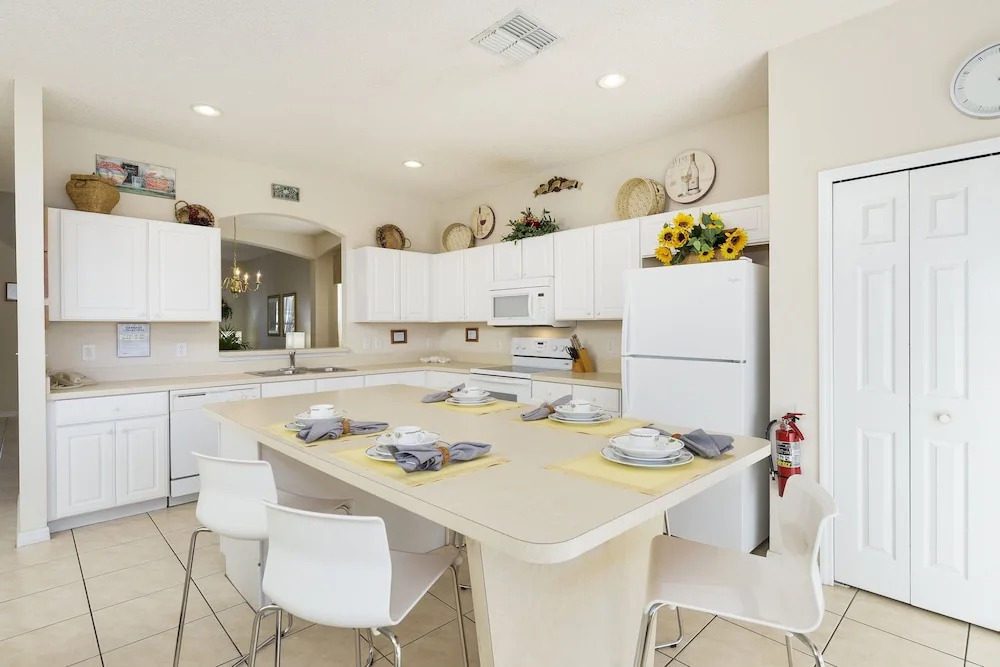 Palm Key Villa 7 bed on Emerald Island Resort