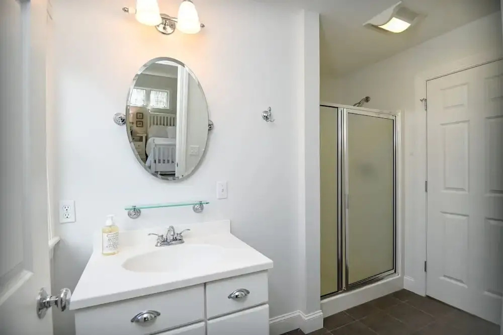Stunning 5 Bdr, Walk to York Harbor Beach!