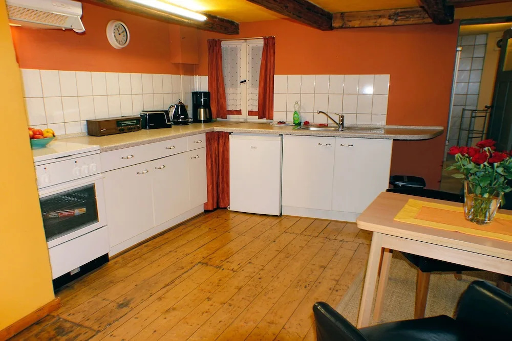 Ferienwohnung Im Damm - private ruhige Terrasse, Parkplatz