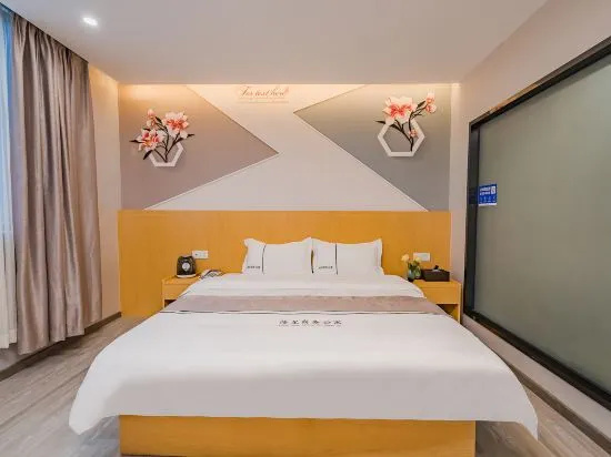 JUN hotels (Huizhou Green Fairy Tale World Store)