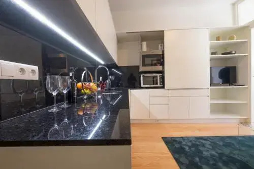 Home At Porto - Aliados Apartments