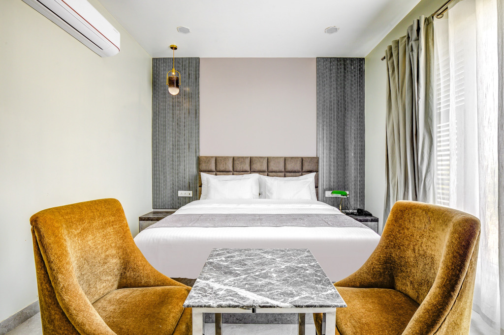 FabHotel The White Moon