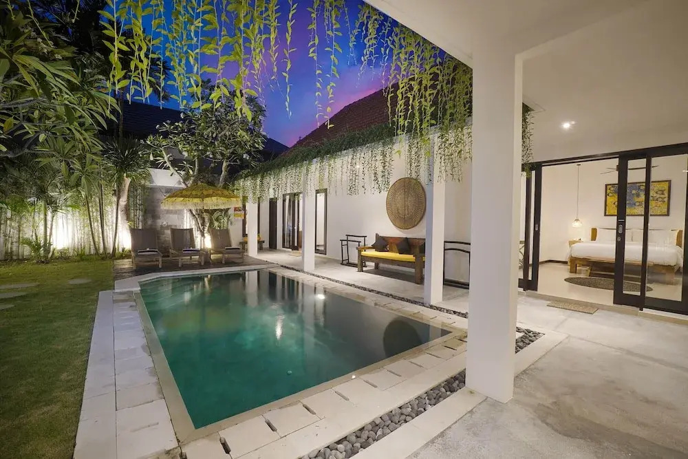 SunGlow Villa