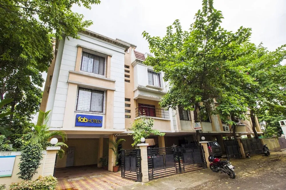 FabHotel Aundh