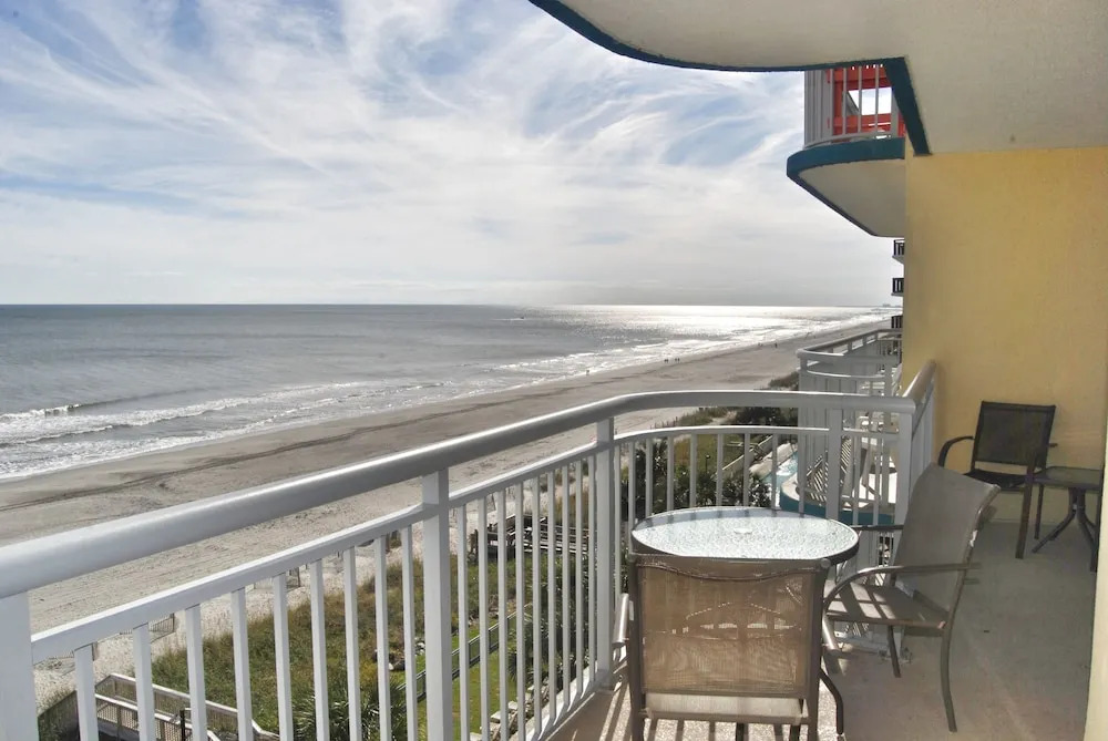 GRAND ATLANTIC RESORT 601 - 3 Bedroom Condo by RedAwning
