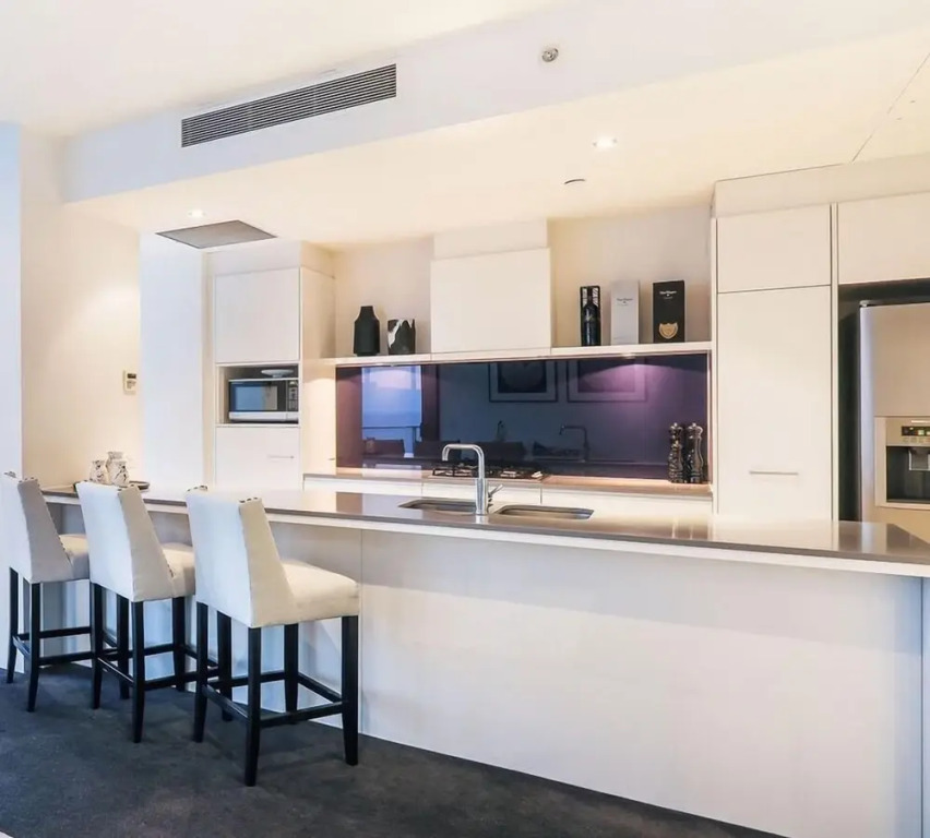 Cavill Avenue Private Apartments