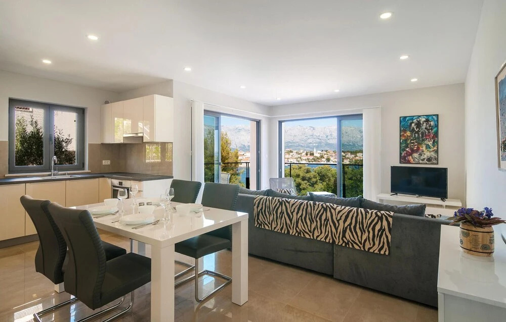 Awesome Apartment in Selca With 1 Bedrooms, Wifi and Outdoor Swimming Pool