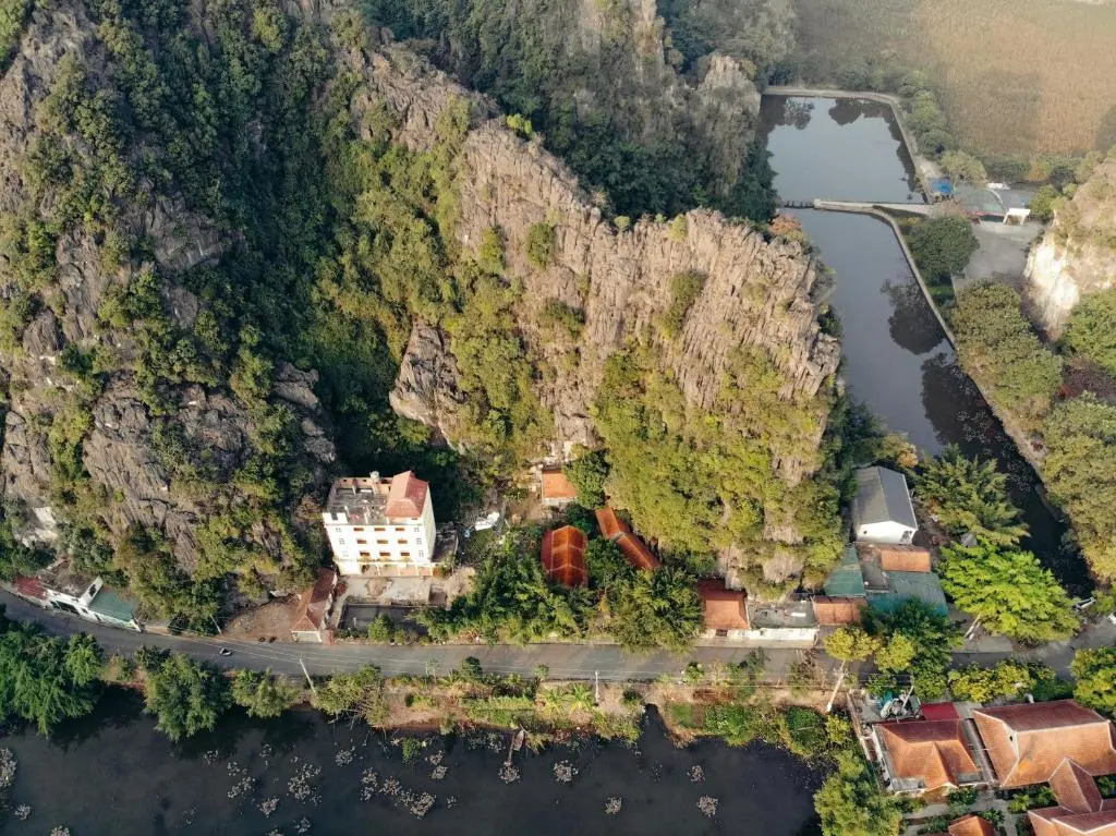 Tam Coc Lakeside Homestay