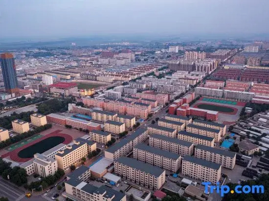 Magnotel Hotel (Jinzhou Linghai Jiuhuashan Park)