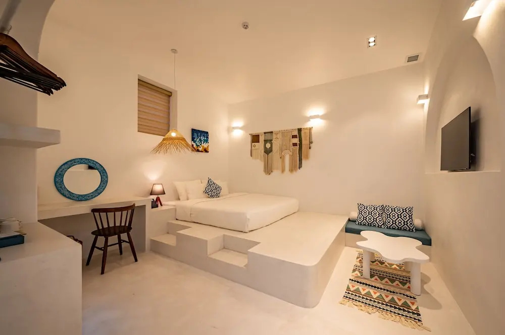 Happiness Hotel