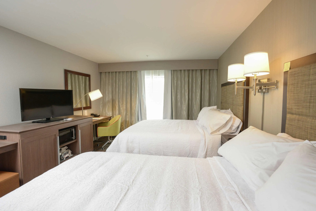 Hampton Inn & Suites Cincinnati / Uptown - University Area