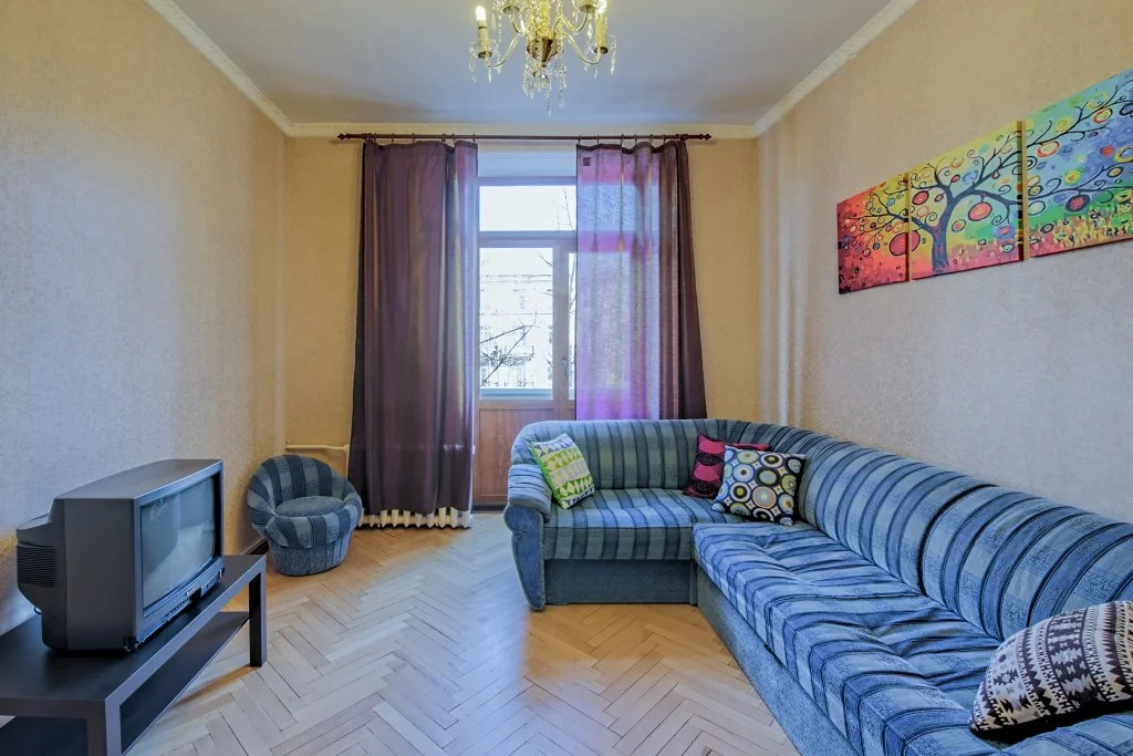 Polyarnikov 7 Apartments