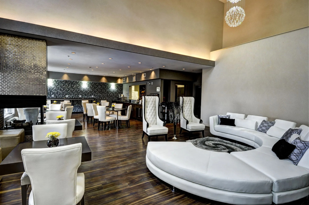 Home Inn & Suites - Swift Current