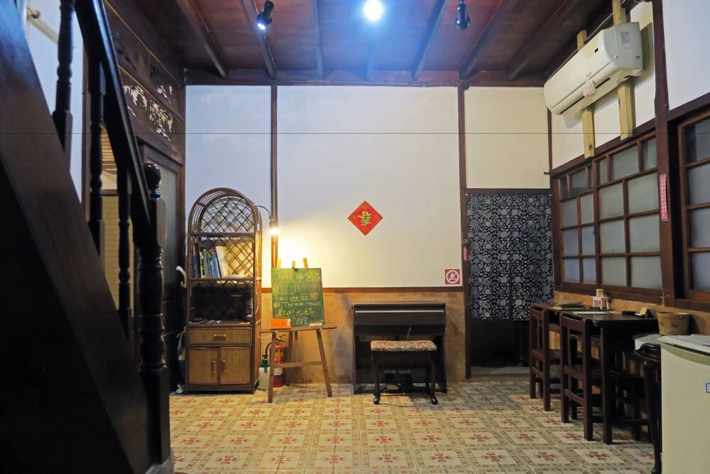 The Old House Chiayi B&B